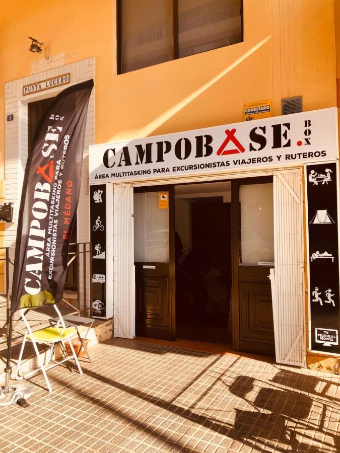 Campobase.Box Hostel El Médano Buitenkant foto