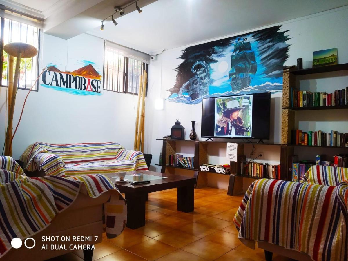 Campobase.Box Hostel El Médano Buitenkant foto